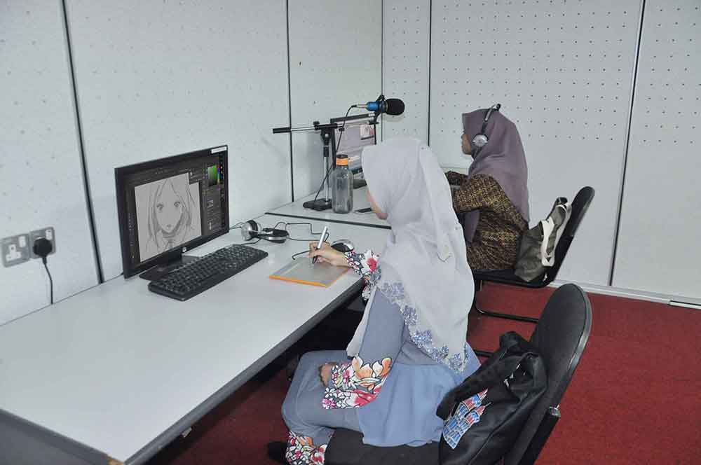 STUDIO